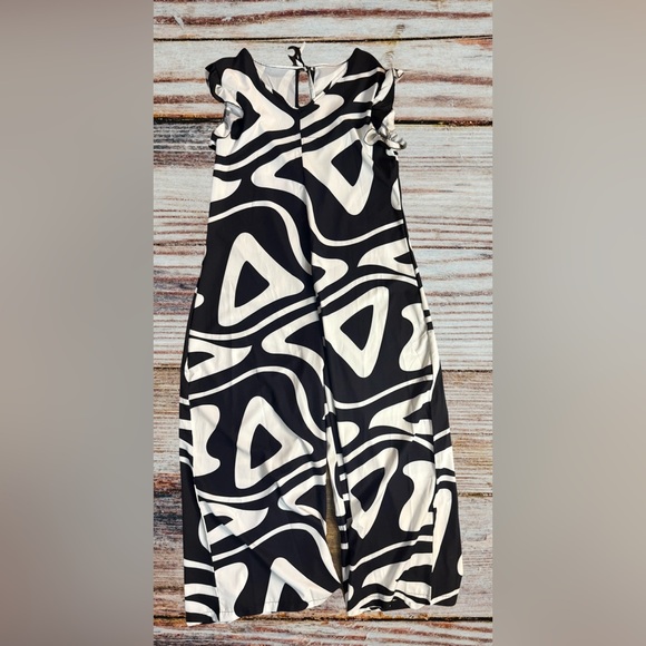 CONTRASTING HALTER JUMPSUIT - Elle Gray